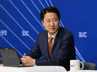 ผู้สมัคร อี จุน-ซอก: "โอกาสที่ผู้ได้รับการเสนอชื่อจะรวมกันเป็นหนึ่งนั้น 0%"... "ทางออกเดียวคือผู้สมัคร คิม มุน-ซู ต้อง "ถอนตัว"" = เกาหลีใต้