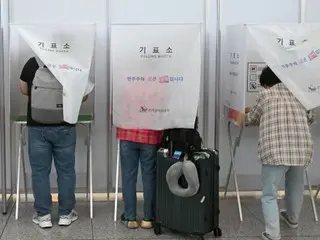 886 รายงานประชาชนฉีกบัตรลงคะแนนหลังได้ยินคำว่า “บัตรเสีย” ในการเลือกตั้งประธานาธิบดีครั้งที่ 21 (เกาหลีใต้)