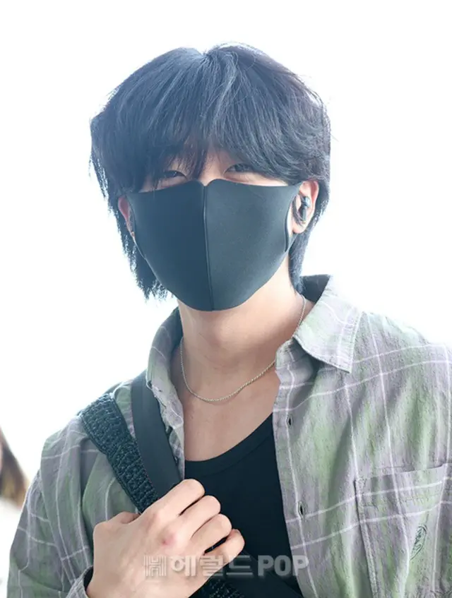 チェ・ジョンヒョプ、マスクでも隠し切れないカッコよさ…「日本に行ってきます」