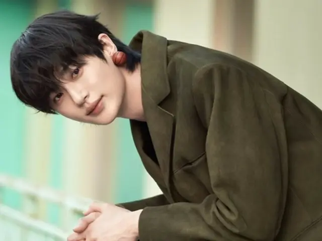 บยอนอูซอกก็ดูดีในต่างหูบาสเก็ตบอลเหมือนกัน... เขาไม่ใช่สัญลักษณ์ของรักแรกพบ