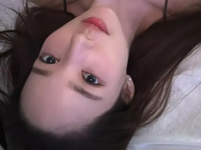 女優パク・ミニョン、挑発的なセルフィー...セクシーな美貌の日常を公開