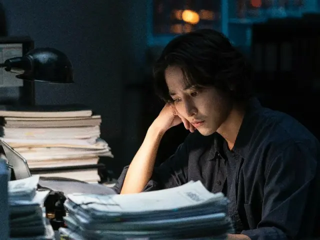 “S Line” อีซูฮยอก จะรับบทนักสืบในหนังระทึกขวัญแฟนตาซี... เผยภาพนิ่งตัวละคร