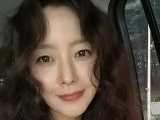 นางเอกสาว คิมฮีซอน สาวสวยระดับตำนานที่ลืมอายุตัวเองไปแล้ว... โครงหน้าเป๊ะปังทุกองศา "ระดับซีจี"