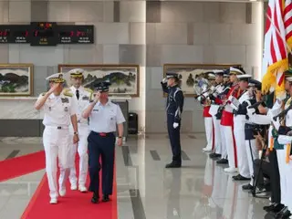 ประธานาธิบดีลีเป็นประธานการประชุม NSC ครั้งแรกนับตั้งแต่เข้ารับตำแหน่ง ซึ่งเป็นการทดสอบการทูตแบบ "ข้อตกลงแบบแพ็คเกจ" ระหว่างสหรัฐฯ-เกาหลี