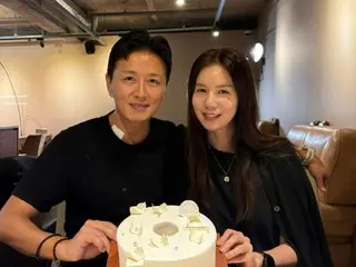 ปาร์คซีอึนและซินไทฮยอนบริจาคเงินประมาณ 1 ล้านเยนให้กับผู้ประสบภัยจากฝนตกหนัก... "ถึงแม้จะเป็นเงินจำนวนเล็กน้อย แต่ฉันหวังว่ามันจะเป็นประโยชน์อย่างมาก"