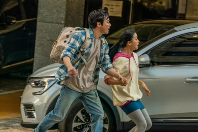 “人気IP”韓国映画、「全知的な読者の視点から」と「ゾンビになってしまった私の娘」…危機のシネマ街の救世主として期待