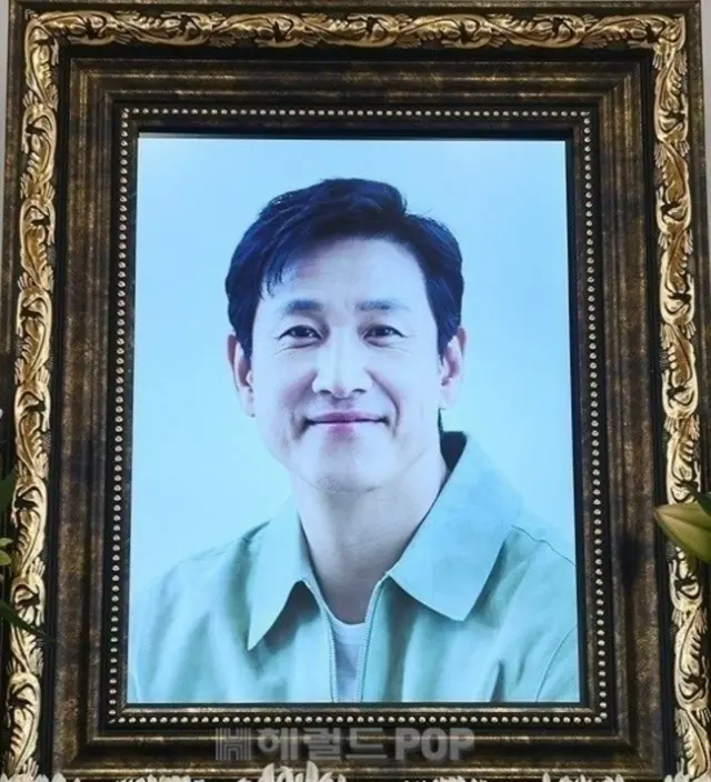 俳優故イ・ソンギュンさんの捜査情報流出した警察官、敗訴