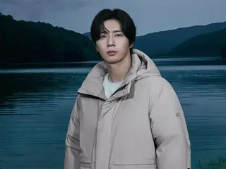 นักแสดงพัคซอจุนเปิดเผยกราเวียร์ของแบรนด์ที่เขาทำหน้าที่เป็นตัวละครในภาพ... ฤดูหนาวที่อบอุ่นด้วยแจ็กเก็ตสีอ่อน
