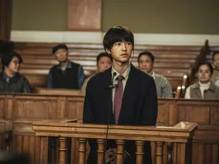 ภาพนิ่งตัวละครที่ปล่อยออกมาสำหรับภาพยนตร์ Netflix เรื่อง “Ro Giwan”…ซงจุงกิบอกเล่าเรื่องราวของผู้หลบหนีชาวเกาหลีเหนือ
