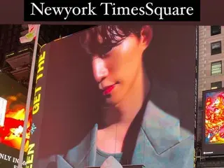 ``2PM'' จุนโฮรับรองความถูกต้องของโฆษณาป้ายอิเล็กทรอนิกส์ในไทม์สแควร์นิวยอร์กที่แฟนๆ เตรียมไว้