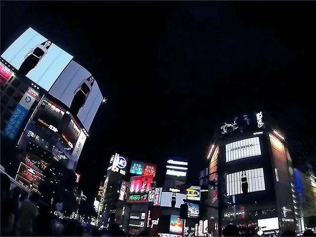 Boucheron เฉลิมฉลองการแต่งตั้งของ TWICE MINA ในฐานะทูตญี่ปุ่นด้วยการต่อยอดจาก Shibuya Scramble Crossing