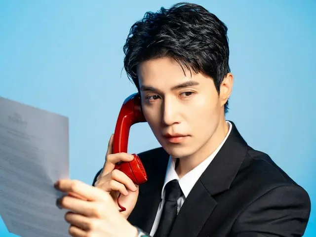 นักแสดงอีดงอุค (Lee Dong Wook) ปล่อยภาพเบื้องหลัง... “ชีวิตในบริษัทของอีดงอุค”