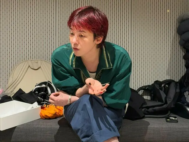 G-DRAGON (BIGBANG) เผยภาพในห้องซ้อม...หน้าตาน่ารักจริง