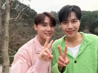 จุนซู (เซีย) และซองจุนโฮ สองช็อตอุ่นๆ ราวกับฤดูใบไม้ผลิ... คิมฮยองจุน และจองดงวูวอนก็อยู่ที่นั่นด้วย