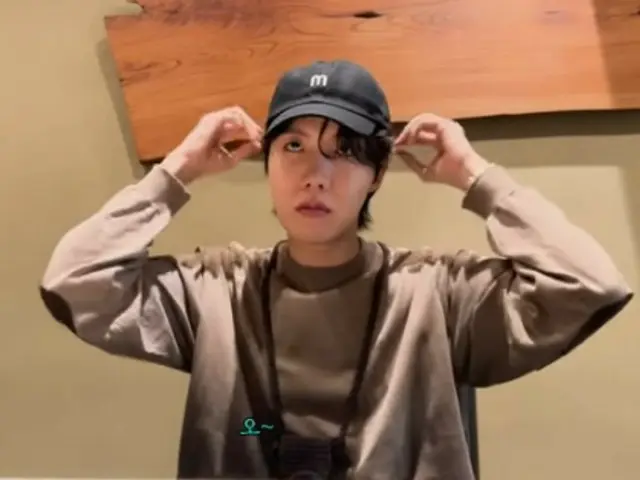 BTS' J-HOPE ตั้งกล้องแอบถ่ายโยชิฮิโระ อากิยามะในโตเกียว... โดยปลอมตัวเป็นทีมงานฝ่ายผลิต (ChooSungHoon)