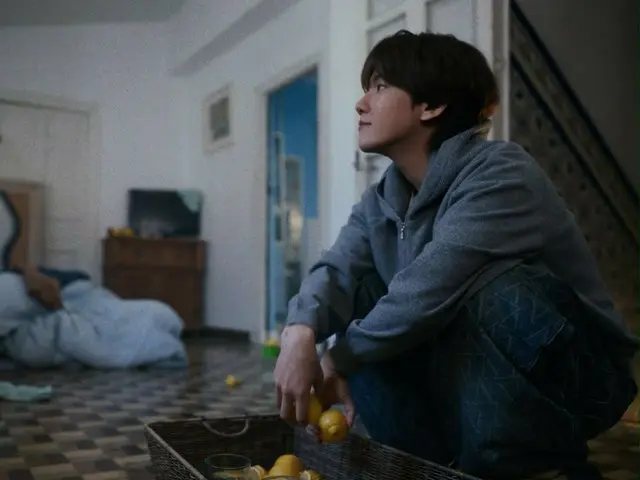 แบคฮยอน แห่งวง EXO ปล่อยมิวสิควิดีโอเพลงใหม่ "Lemonade" ที่เปี่ยมไปด้วยจินตนาการโรแมนติก! (มีวิดีโอ)