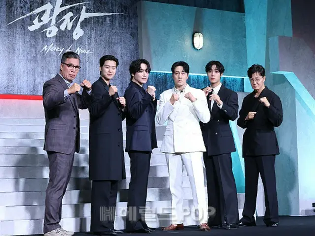 [ภาพ] โซจีซบ, อีจุนฮยอก, กงมยอง, ชูยองอู และคนอื่นๆ เข้าร่วมงานเปิดตัวซีรีส์ของ Netflix เรื่อง "The Square"