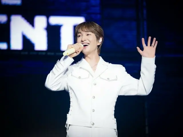 คอนเสิร์ตเวิลด์ทัวร์ครั้งแรกของอนยู SHINee ที่โซลประสบความสำเร็จ... การแสดงสดของทุกวงเป็นของขวัญ