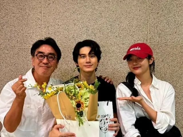 รยูซึงรยองและคิมฮเยจุนเพลิดเพลินกับการออกเดทที่การแสดงละครขององซองอู