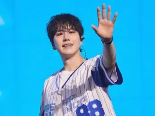 คยูฮยอน แห่งวง SUPER JUNIOR ได้รับบาดเจ็บที่ข้อเท้าระหว่างการแสดง... "เตรียมเข้ารับการตรวจสุขภาพ"
