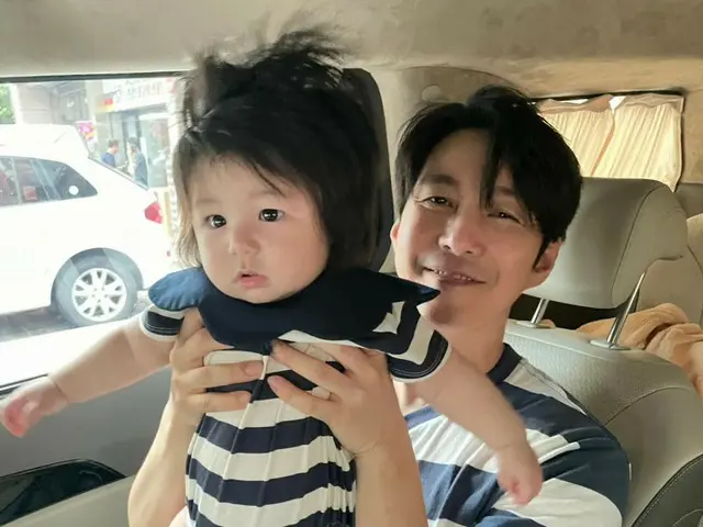 นักแสดงชิมฮยองทักและลูกชายฮารุไปเดทกันที่ร้านมังงะคาเฟ่โดยสวมชุดที่เข้ากัน