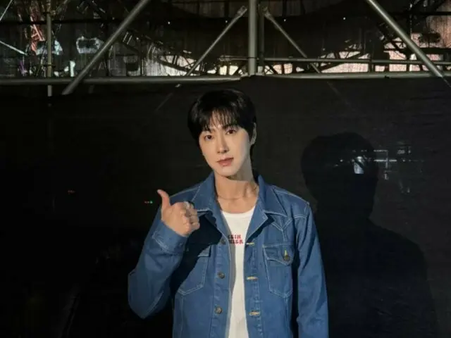 ยุนโฮ (U-KNOW) แห่ง TVXQ เปล่งประกายแม้เบื้องหลัง...ปรากฏตัวในงานอีเวนต์ที่เวียดนาม