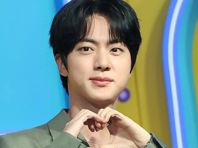 จิน วง BTS ครองอันดับหนึ่งทั้งชื่อเสียงของแบรนด์ไอดอลเดี่ยวและบอยกรุ๊ปเดี่ยวในเดือนสิงหาคม... แบรนด์ที่ทรงพลังที่สุด