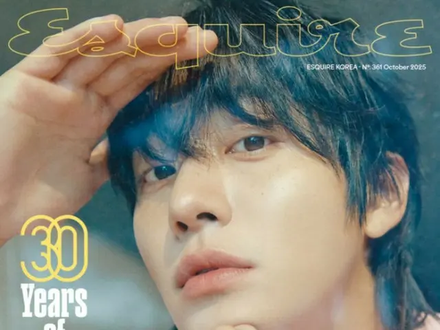 นักแสดงอันฮโยซอบ ขึ้นปกนิตยสาร Esquire Korea ฉบับครบรอบ 30 ปี พิสูจน์สถานะของเขาในฐานะไอคอนระดับโลก