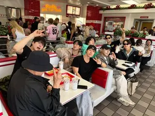 อีทึก แห่งวง SUPER JUNIOR กินแฮมเบอร์เกอร์ม็อกบังกับสมาชิกทุกคนในเม็กซิโก