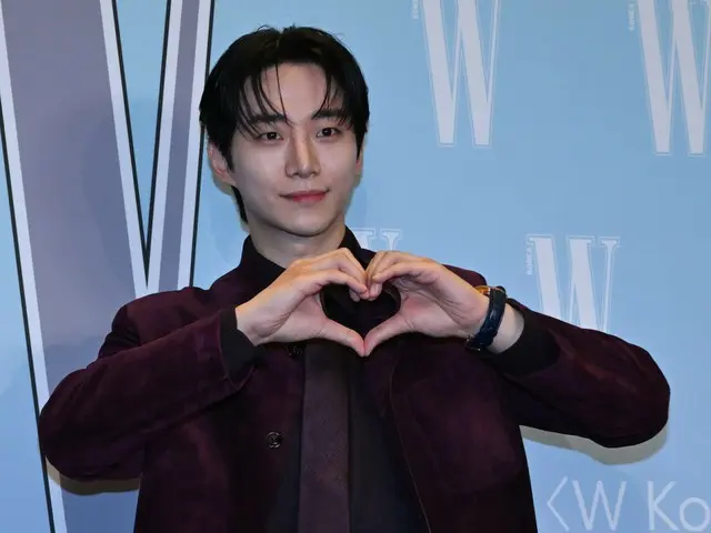 จุนโฮ 2PM จะปรากฏตัวในภาพยนตร์เรื่องใหม่ของผู้กำกับ รยู ซึงวาน เรื่อง "Veteran 3" หรือไม่? ... "กำลังพิจารณาข้อเสนอ"