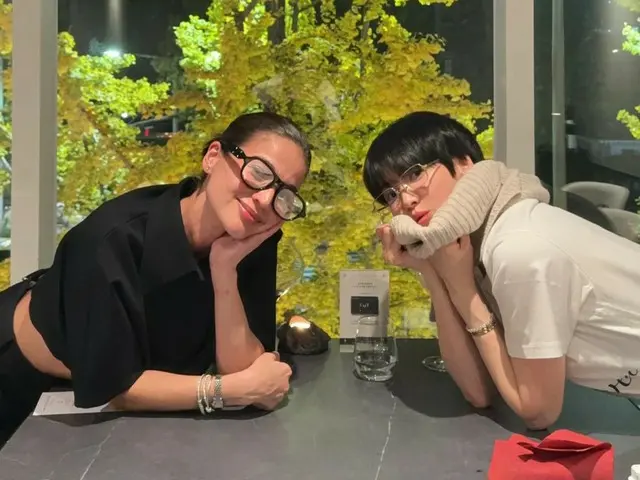 นางเอกสาว ซองเฮเคียว ผมสั้น และลุคหนุ่มหล่อสุดหล่อ