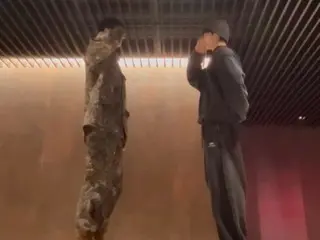 จองกุก (BTS) ยืนข้างทหาร ชาอึนอู (ASTRO)! ... "ไม่ใช่รูปประกอบใช่มั้ย?" วิดีโอชาเลนจ์กลายเป็นไวรัล (มีวิดีโอ)