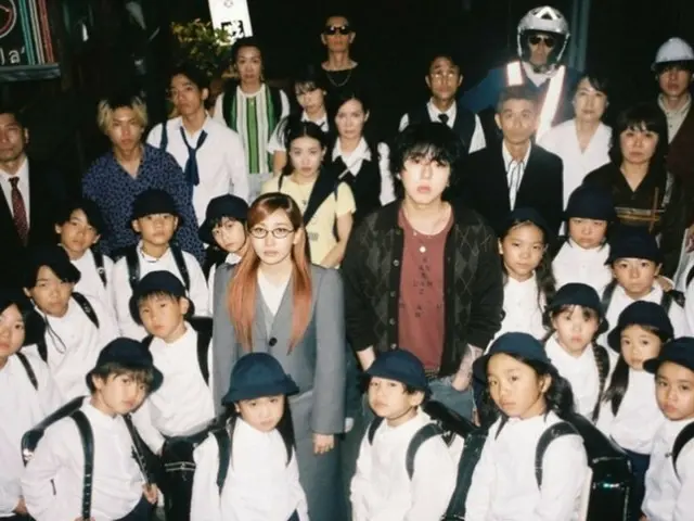 ZICO (Block B) และ ikra (Ikuta Rira) จาก YOASOBI ปล่อยภาพคอนเซ็ปต์สำหรับเพลง "DUET"... การแสดงครั้งแรกในงาน "MMA" วันที่ 20